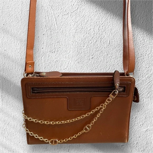 Burberry Leather Clutch as Crossbody - Picture 4 of 12